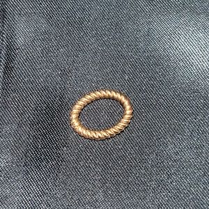 14k ribbed oval connector